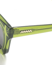 Load image into Gallery viewer, Elia Sunglasses - Green