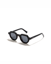 Load image into Gallery viewer, Tani Post Modern Primitive Eye Protection - Tortoise-Black/Black
